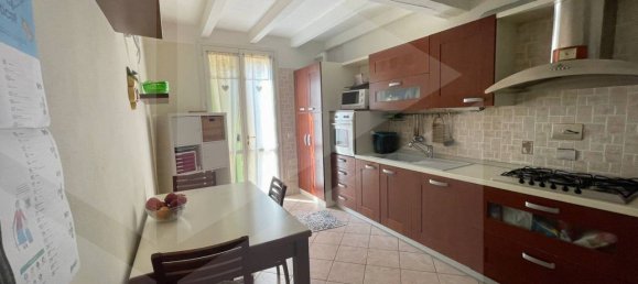 6 rooms Duplex in Modena, Italy No. 28674 18