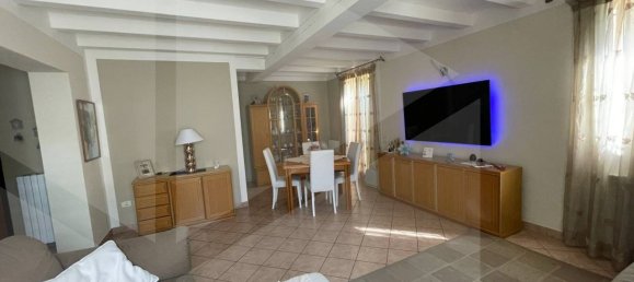 6 rooms Duplex in Modena, Italy No. 28674 10