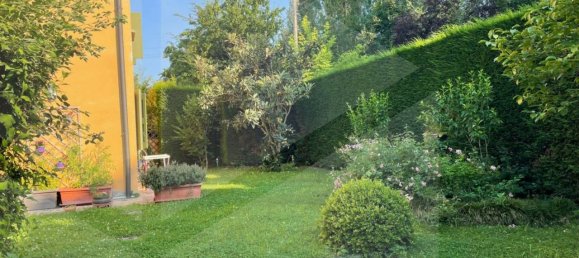 6 rooms Duplex in Modena, Italy No. 28674 46