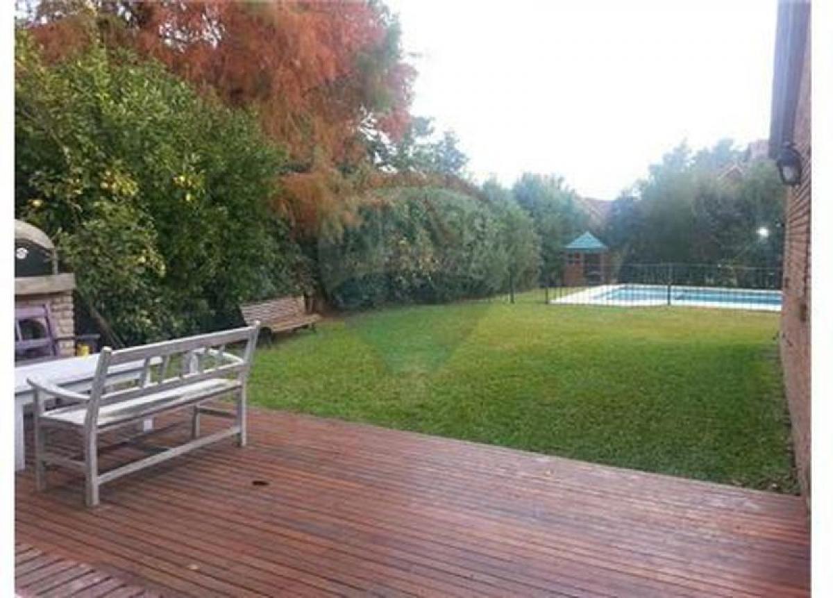 4 bedrooms House in Pilar, Argentina No. 77942