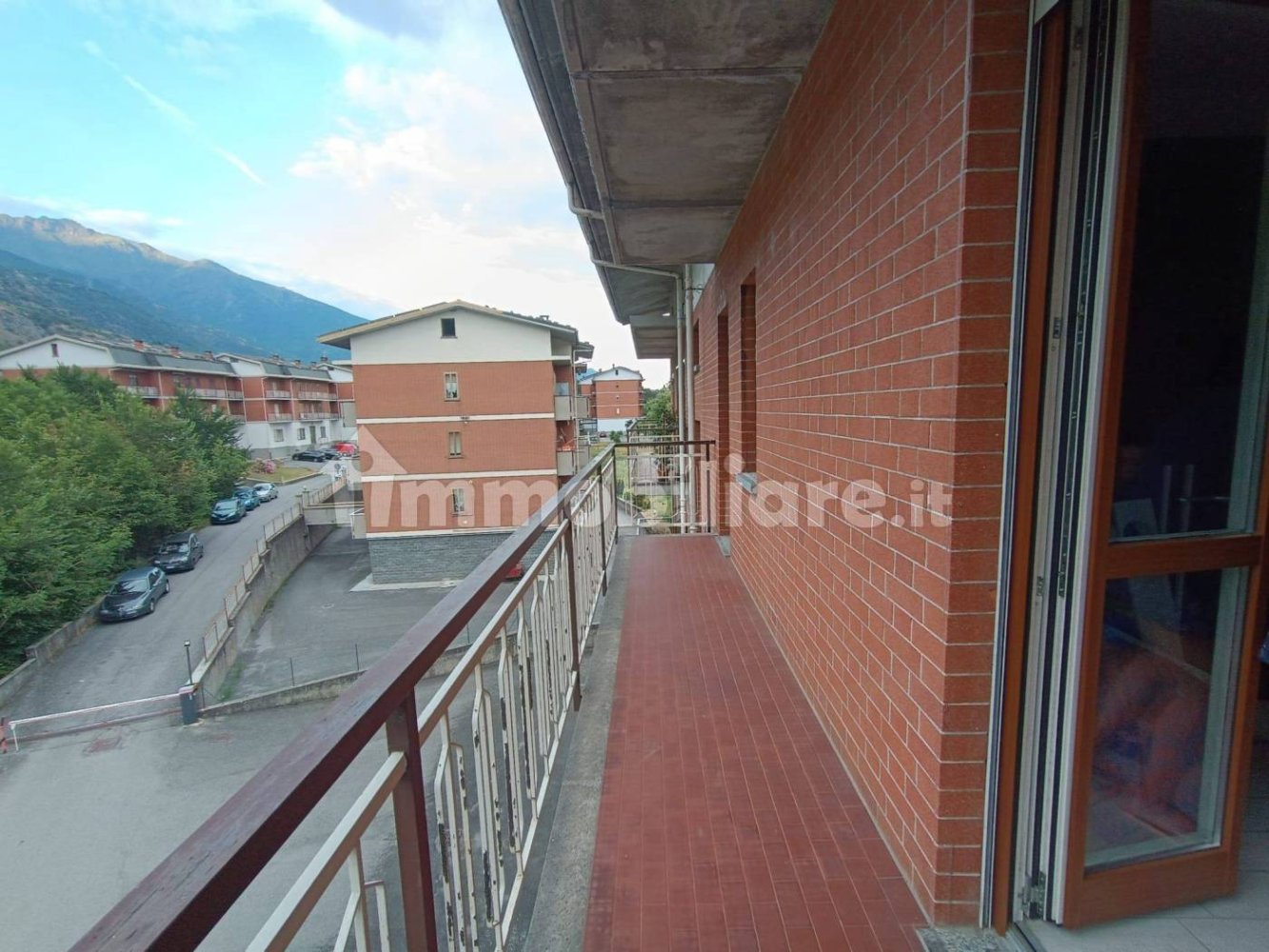 Квартира с 3 спальнями в Буссолено, Италия № 280690