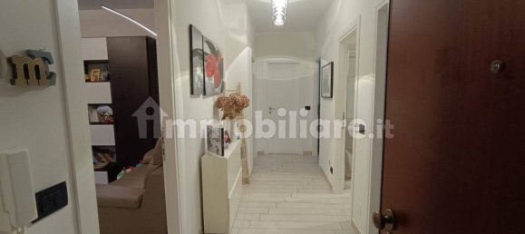 Квартира с 3 спальнями в Буссолено, Италия № 280690 4