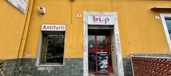 4 rooms Commercial property in Catania, Italy No. 162556 2