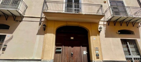 3غرفة شقة في Palermo, Italy رقم 307599 3