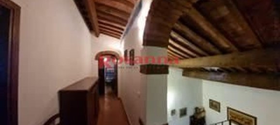 6 غرف نوم شقة في Collesalvetti, Italy رقم 323884 44