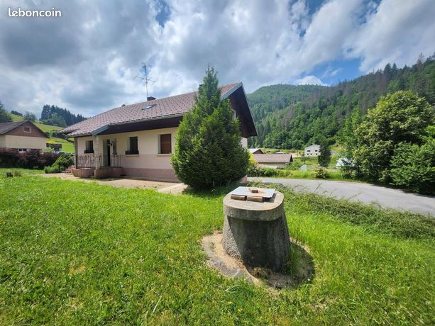 6 bedrooms House in Jura, France No. 354110