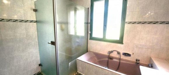 6 bedrooms House in Jura, France No. 354110 7