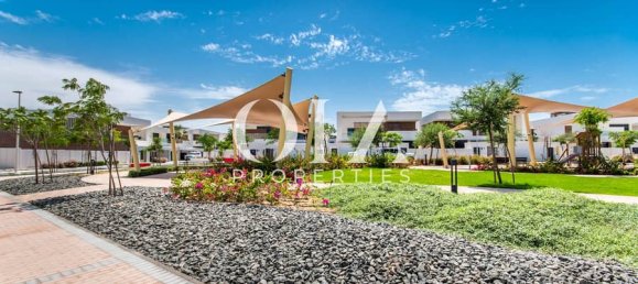 4 bedrooms Villa in Yas Island, UAE No. 25818 3