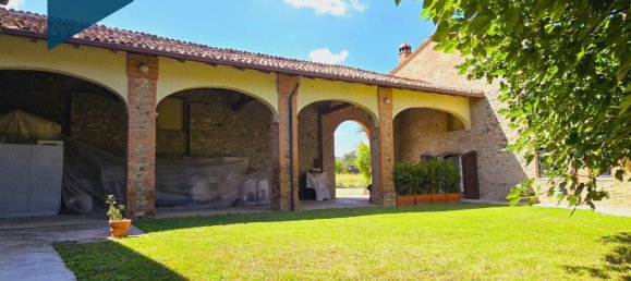 6 bedrooms House in Gazzola, Italy No. 282045 11