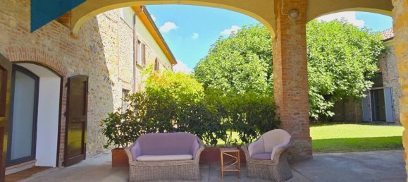 6 bedrooms House in Gazzola, Italy No. 282045 7