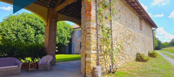 6 bedrooms House in Gazzola, Italy No. 282045 6