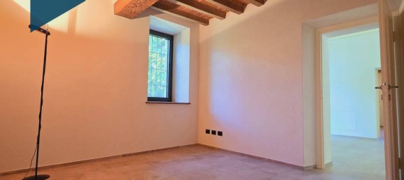 6 bedrooms House in Gazzola, Italy No. 282045 34