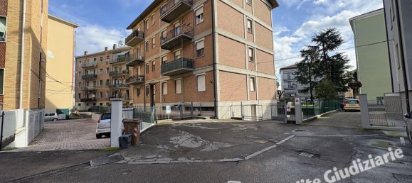 7 bedrooms Apartment in Reggio Emilia, Italy No. 336204 3