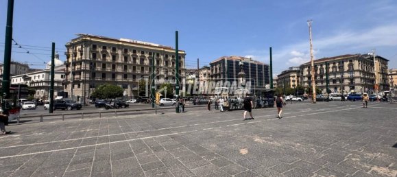 2 Schlafzimmer Wohnung in Naples, Italy, Nr. 272646 28