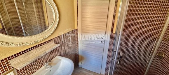 2 Schlafzimmer Wohnung in Naples, Italy, Nr. 272646 19