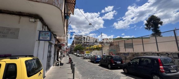 2 Schlafzimmer Wohnung in Naples, Italy, Nr. 272646 25