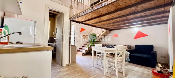 2 Schlafzimmer Wohnung in Naples, Italy, Nr. 272646 12