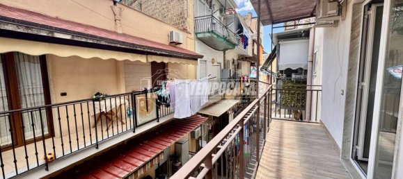 2 Schlafzimmer Wohnung in Naples, Italy, Nr. 272646 22