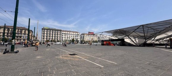 2 Schlafzimmer Wohnung in Naples, Italy, Nr. 272646 29