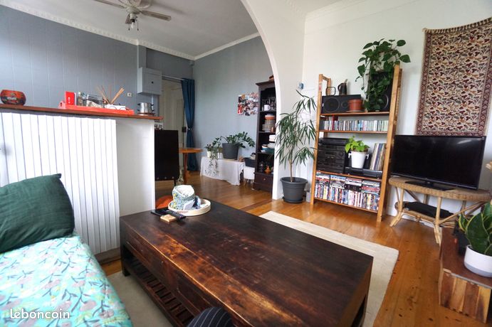 Apartamento de 1 dormitorio en Aulnay-sous-Bois, France No. 364033