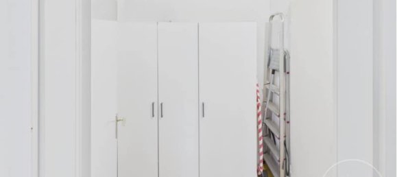 Estudio en Kreuzberg, Germany No. 369303 2