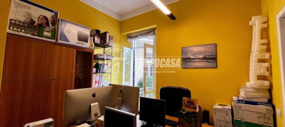 3 rooms Office in Lecco, Italy No. 267816 11