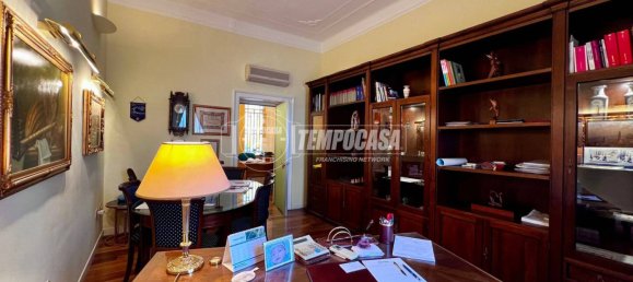 3 rooms Office in Lecco, Italy No. 267816 8