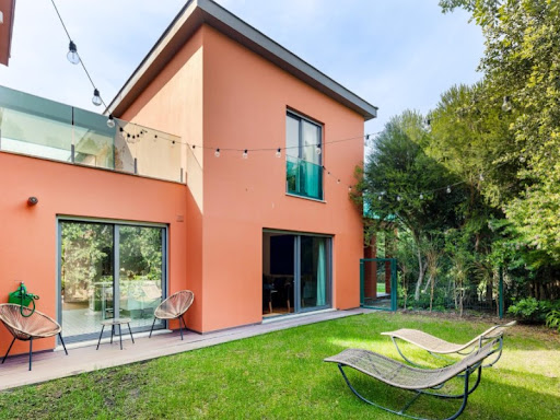 4 bedrooms Villa in Cascais, Portugal No. 210759