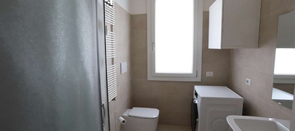 3 rooms Apartment in Treviso, Italy No. 103075 3