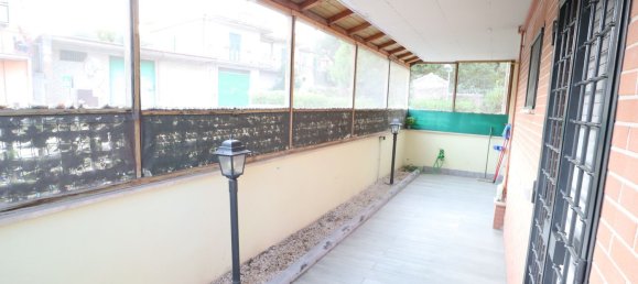 3 bedrooms Apartment in Capena, Italy No. 325140 2