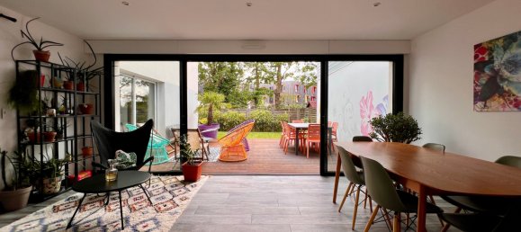 Casa de 6 dormitorios en La Roche-sur-Yon, France No. 109148 2