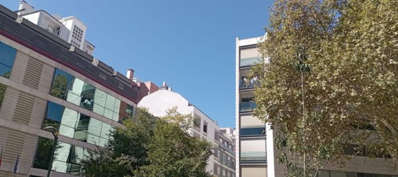 2 bedrooms Apartment in Lisbon, Portugal No. 123528 3