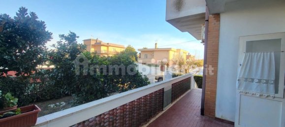 Villa de 3 dormitorios en Fiumicino, Italy No. 172727 8