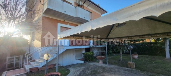 Villa de 3 dormitorios en Fiumicino, Italy No. 172727 5