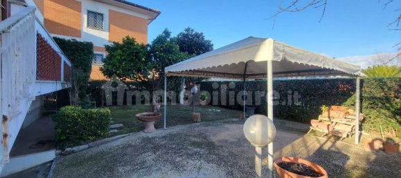 Villa de 3 dormitorios en Fiumicino, Italy No. 172727 11