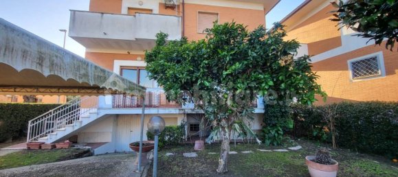 Villa de 3 dormitorios en Fiumicino, Italy No. 172727 42