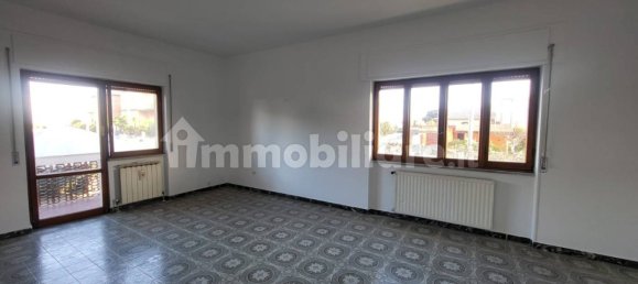 Villa de 3 dormitorios en Fiumicino, Italy No. 172727 2