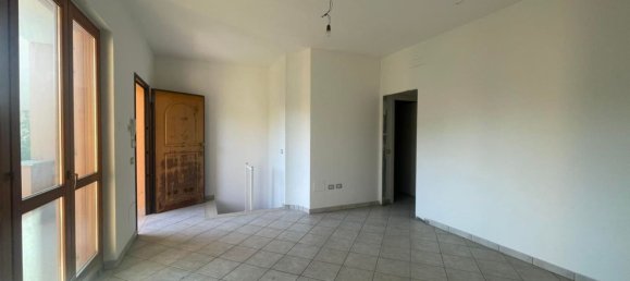 Квартира с 3 комнатами в Кастельфранко ди Сотто, Италия № 299599 7