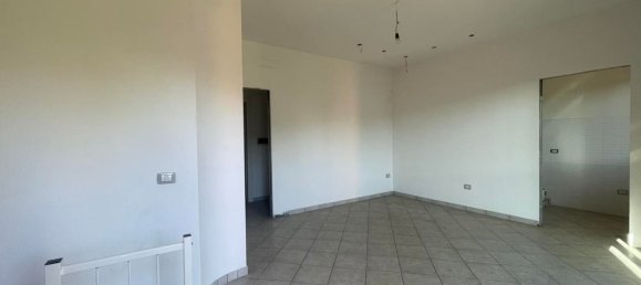 Квартира с 3 комнатами в Кастельфранко ди Сотто, Италия № 299599 20