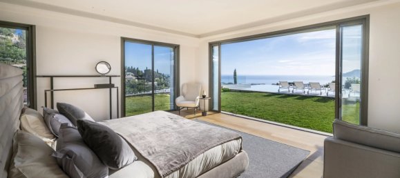 5 bedrooms Villa in Cannes, France No. 92 6