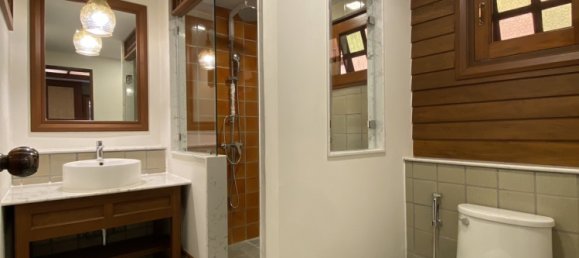 4 bedrooms House in Chiang Mai, Thailand No. 27061 2