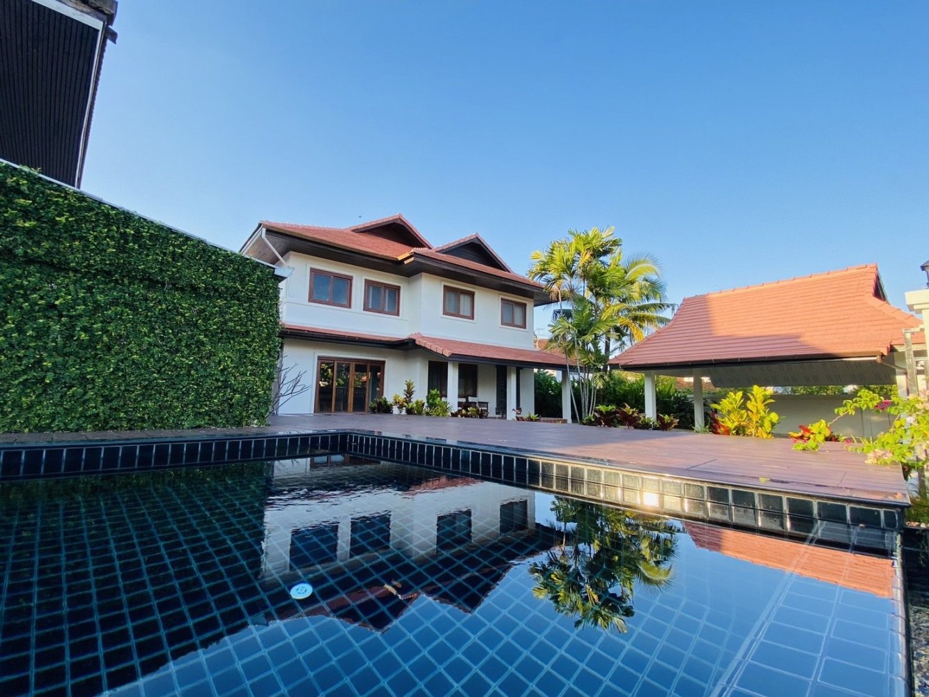 4 bedrooms House in Chiang Mai, Thailand No. 27061