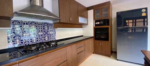 4 bedrooms House in Chiang Mai, Thailand No. 27061 6