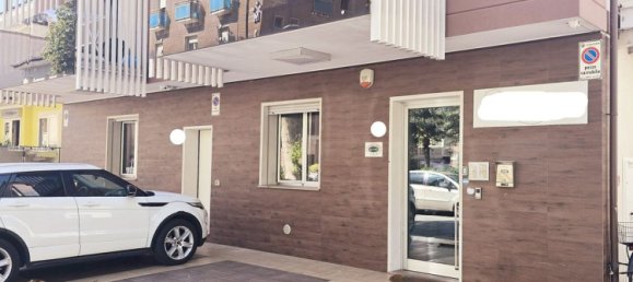 1002m² Building in Rimini, Italy No. 300204 3