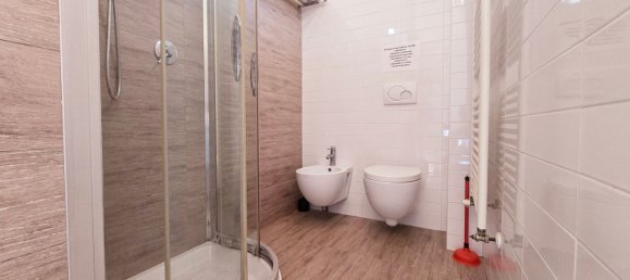 1002m² Building in Rimini, Italy No. 300204 15