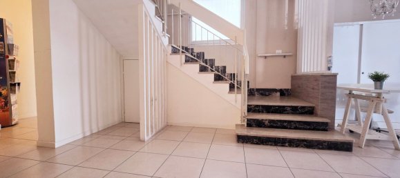 1002m² Building in Rimini, Italy No. 300204 9