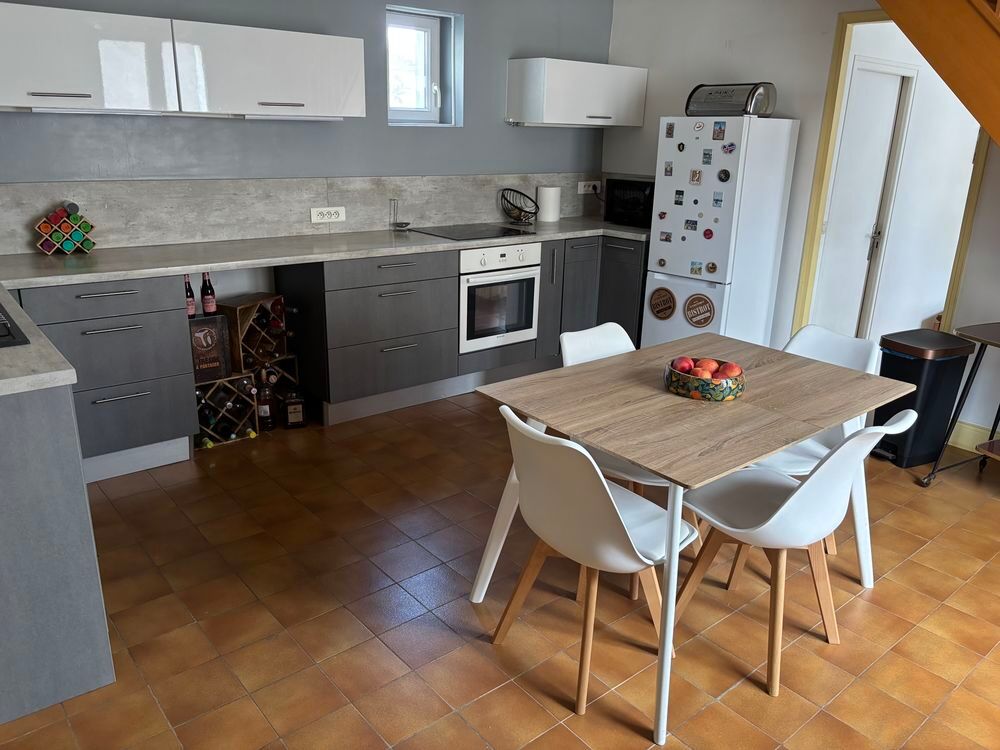 2 bedrooms Duplex in Choisy-le-Roi, France No. 318604