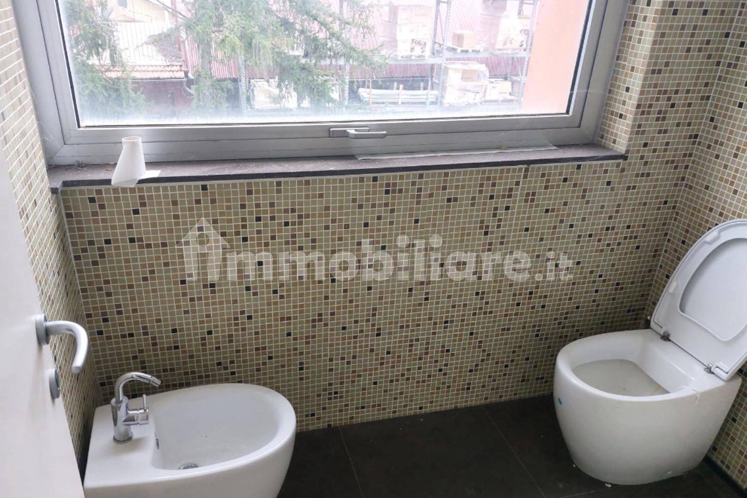 147m² Office in Monteroni d'Arbia, Italy No. 325715