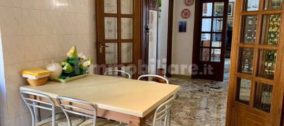 2 Schlafzimmer Wohnung in Florence, Italy, Nr. 51751 3