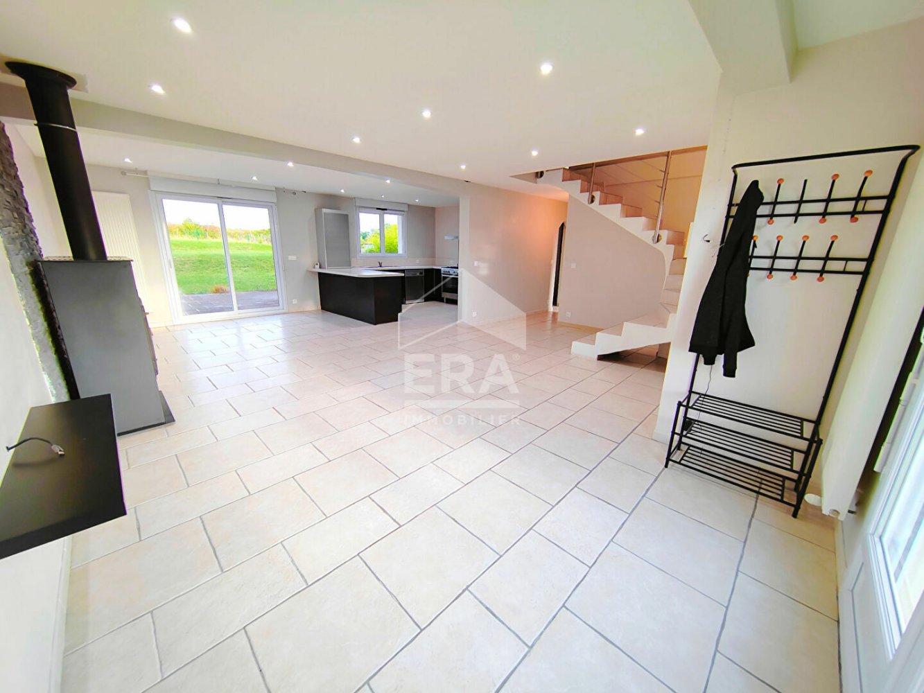 5 bedrooms House in Vendome, France No. 241346